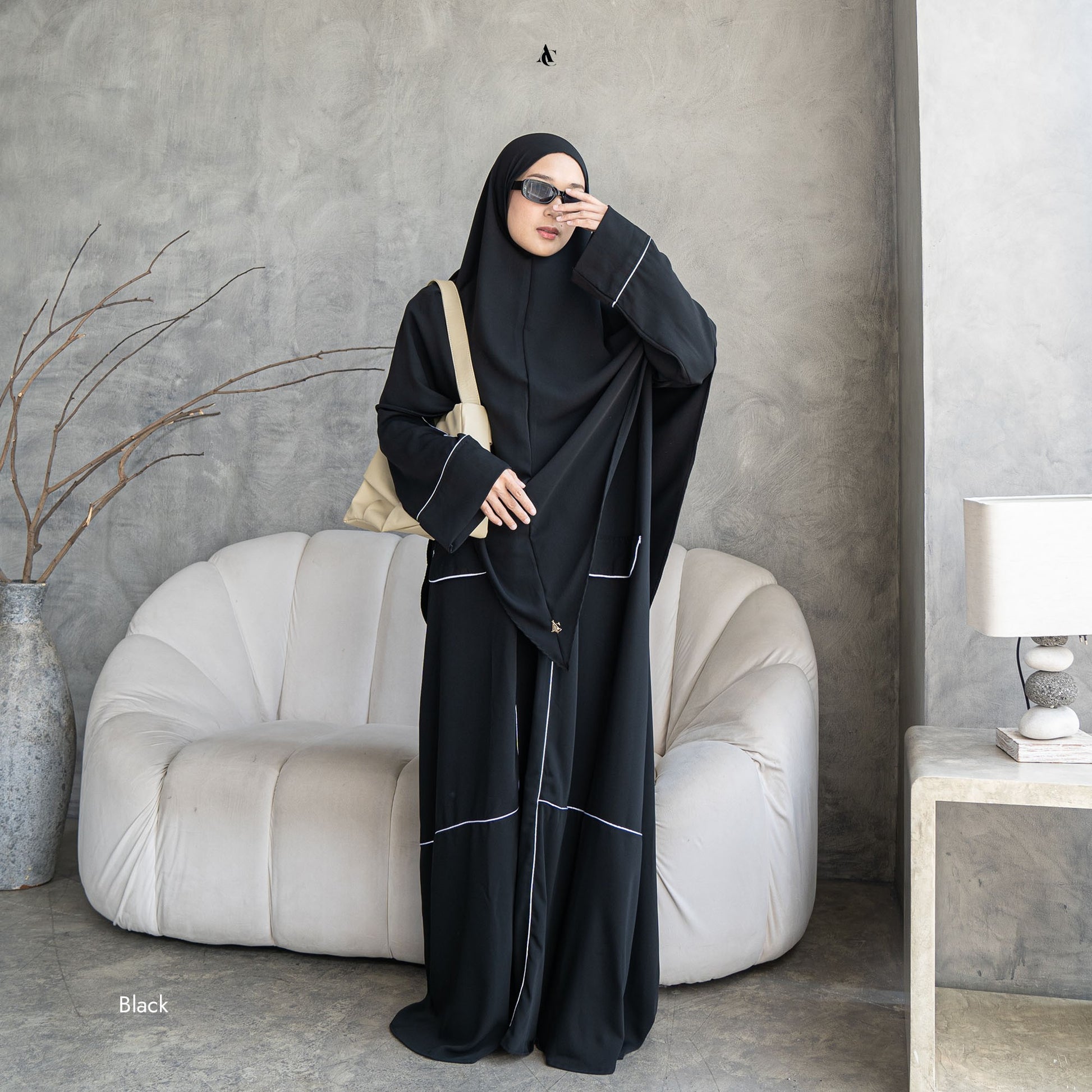 Abaya Aishah