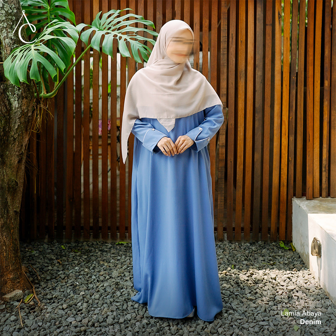 Lamia Abaya