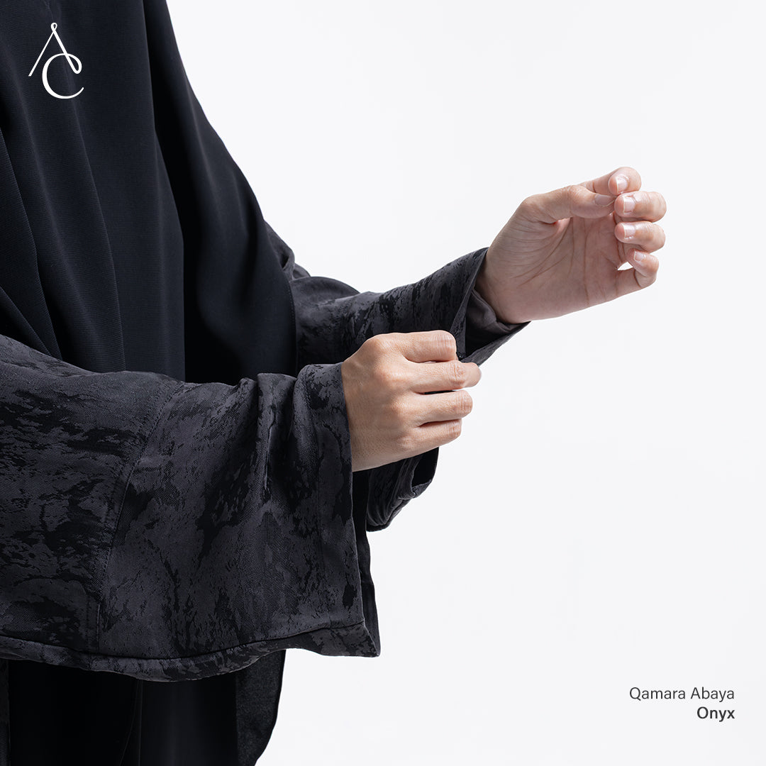 Qamara Abaya