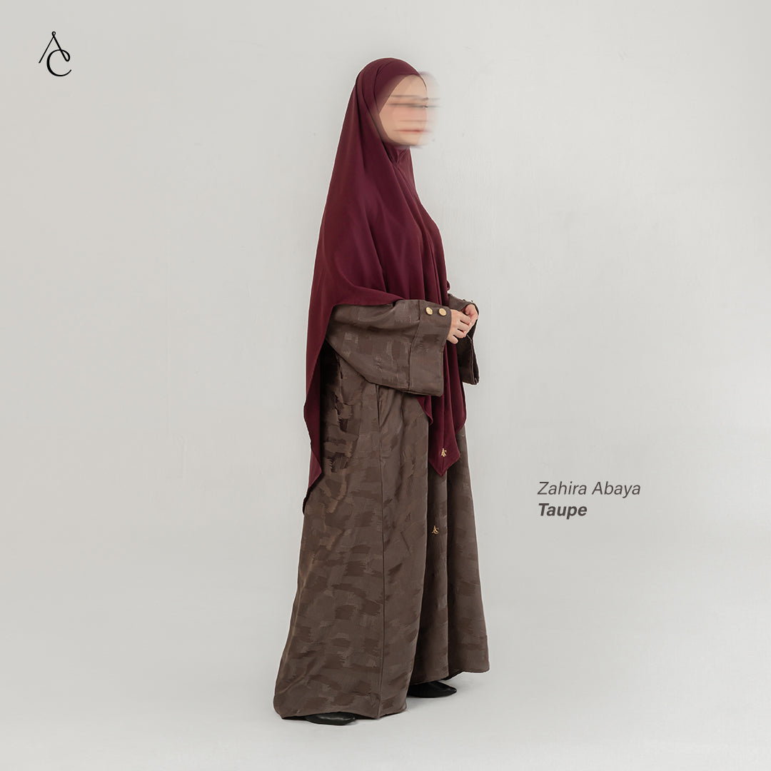 Zahira Abaya