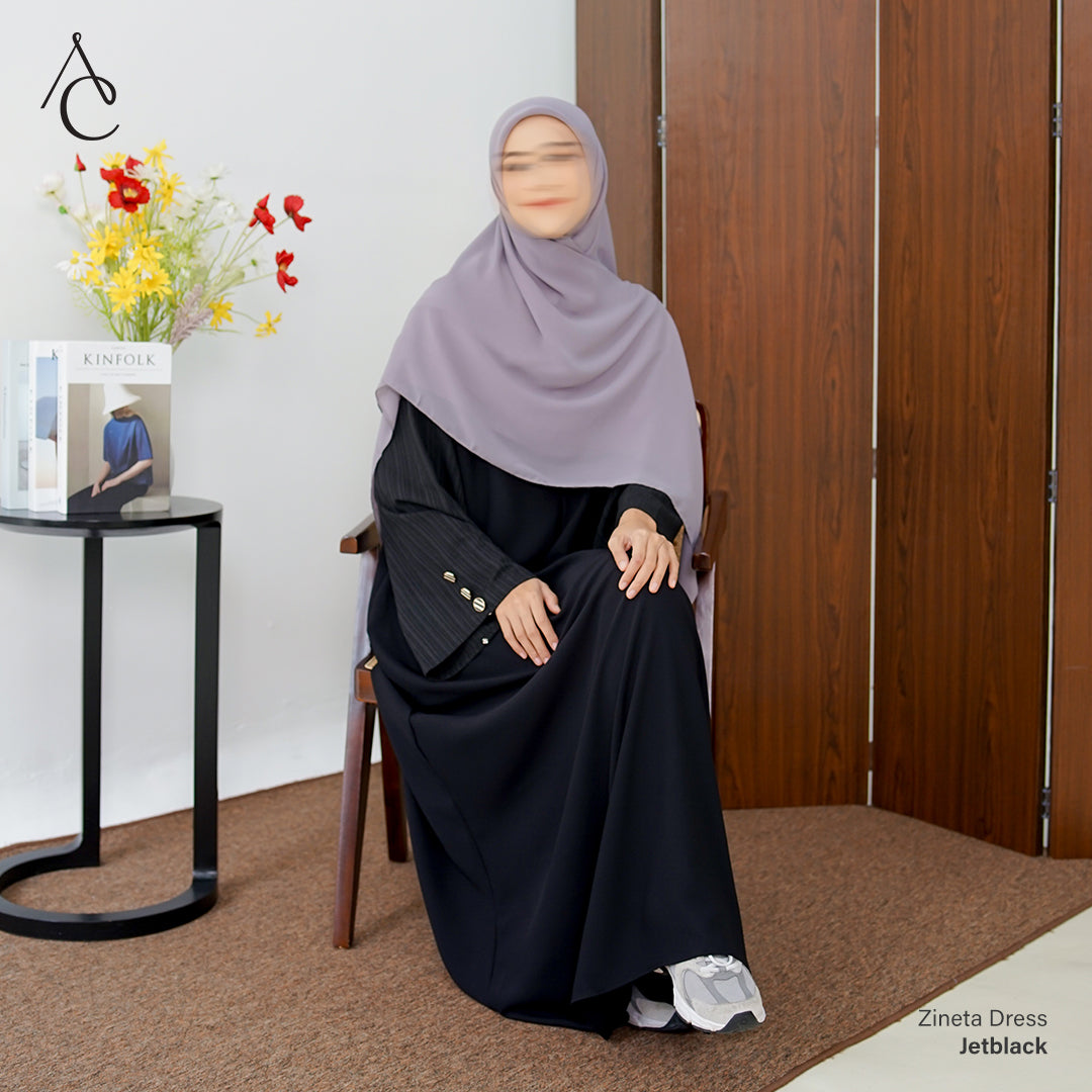 Zineta Dress