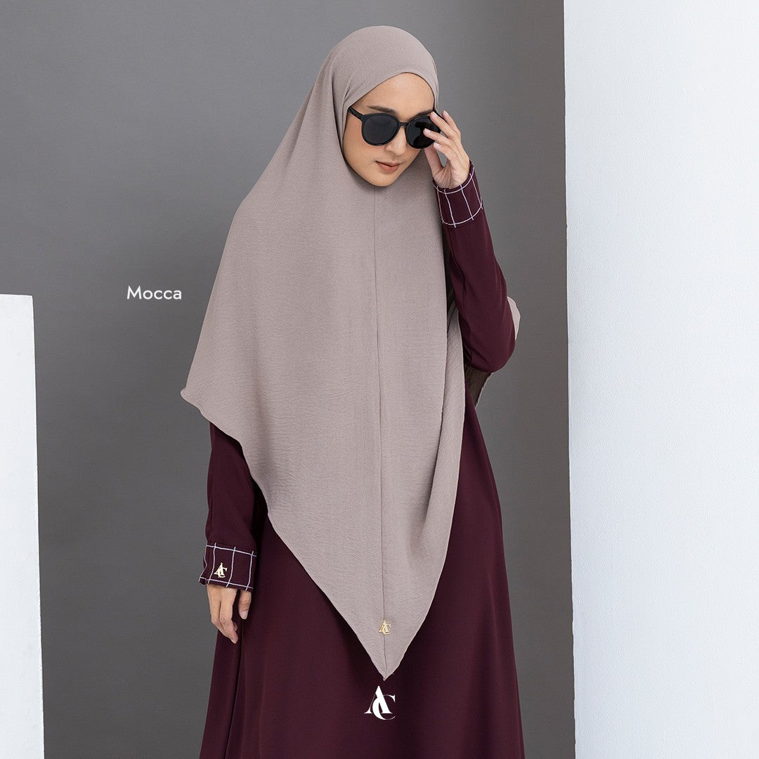 Alur Cerita Eisha Khimar