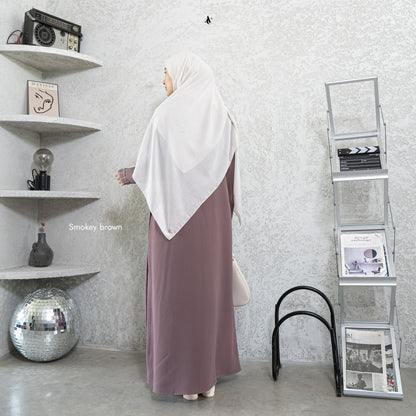 Alur Cerita Hally Dress